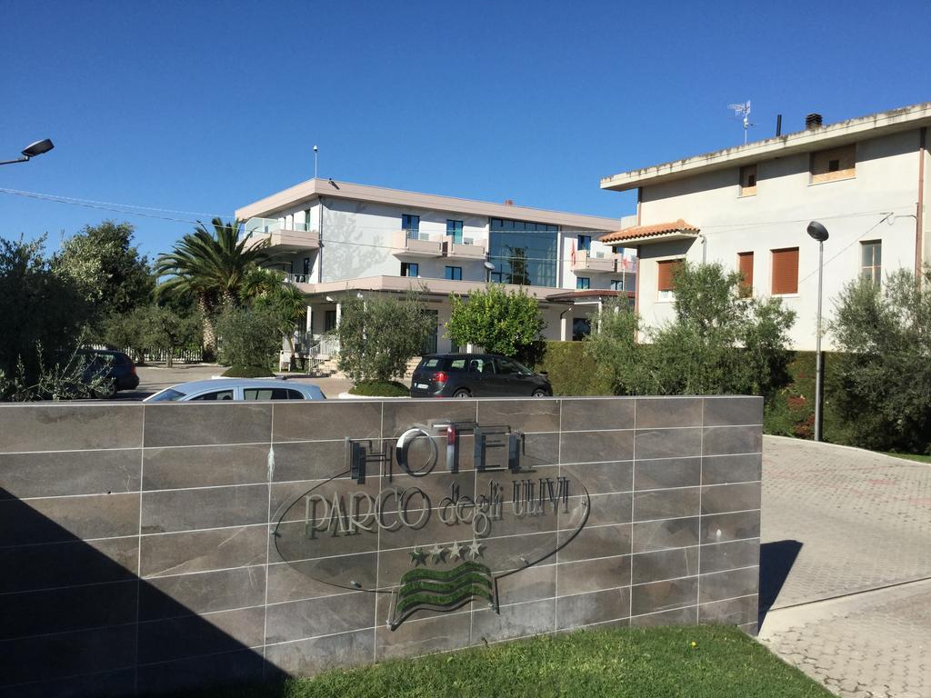 Hotel Parco Degli Ulivi Scerne Екстер'єр фото