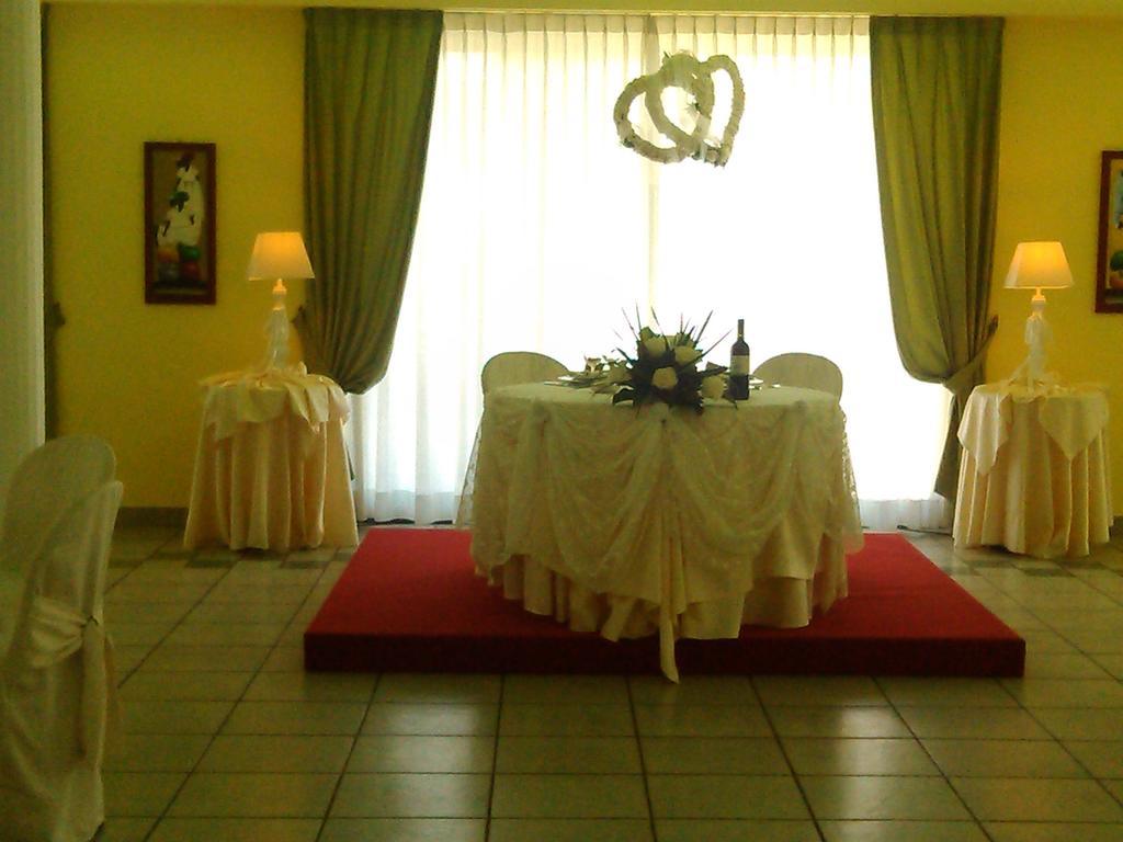 Hotel Parco Degli Ulivi Scerne Екстер'єр фото